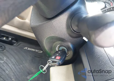 2014 Toyota Camry Le z USA, uszkodzony, nr VIN 4T4BF1FK0ER375961